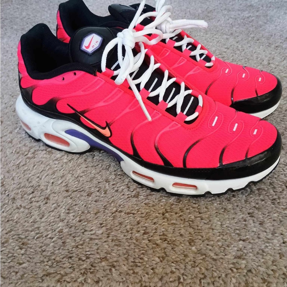 Siren Red Nike Air Max